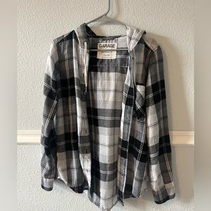 Black and white hooded garage flannel. Size XS. “Boyfriend fit”